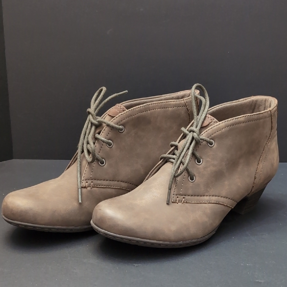 Rockport Woman's Brown Leather Chukka Ankle Booties,Size 7.5